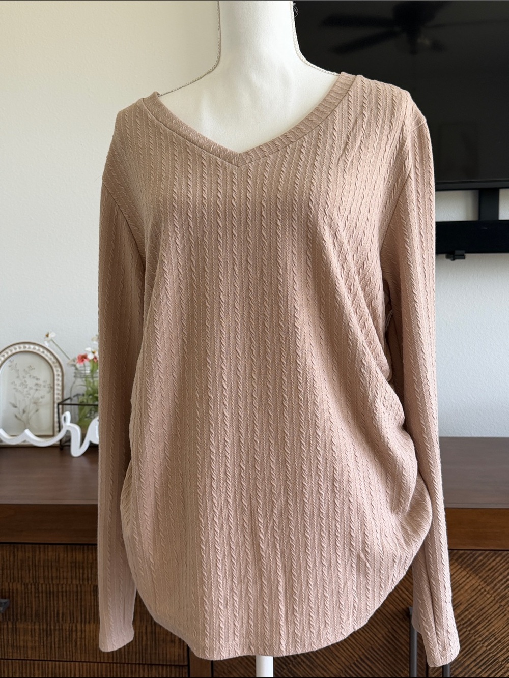 Rushed V-Neck Cable Knit Sweater